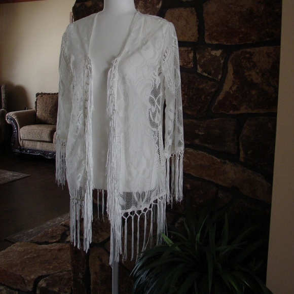 White lace fringe beach cover up - small - Picture 8 of 8